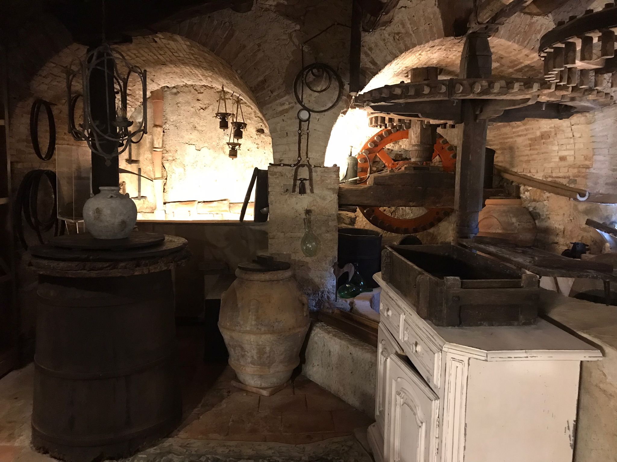 Sala degli ingranaggi dell'antico mulino